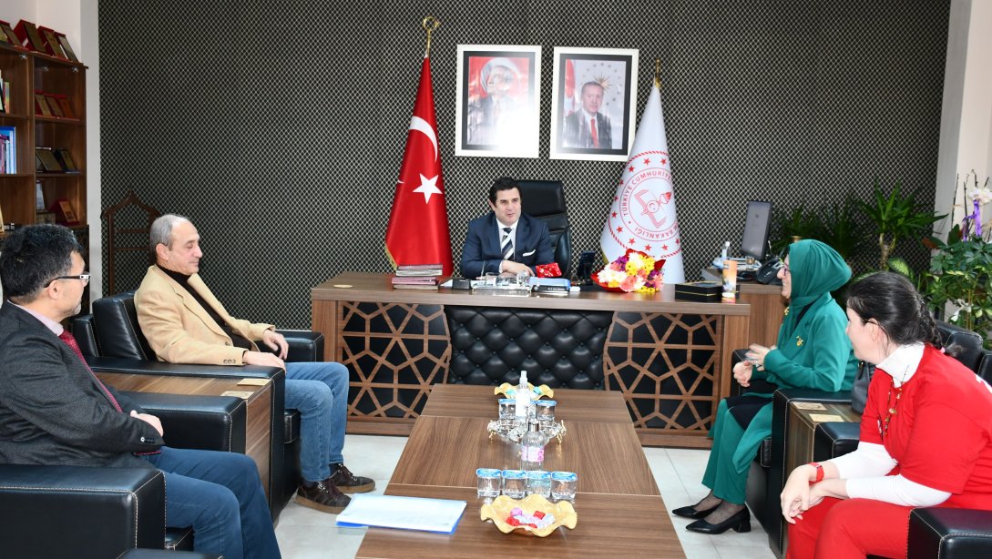 Tekirdağ ZİÇEV Şube Başkanı Rukiye Güneş 3 Aralık Dünya Engelliler Günü Kapsamında İl Milli Eğitim Müdürümüz Dr. Abdülaziz Yeniyol’u Ziyaret Etti