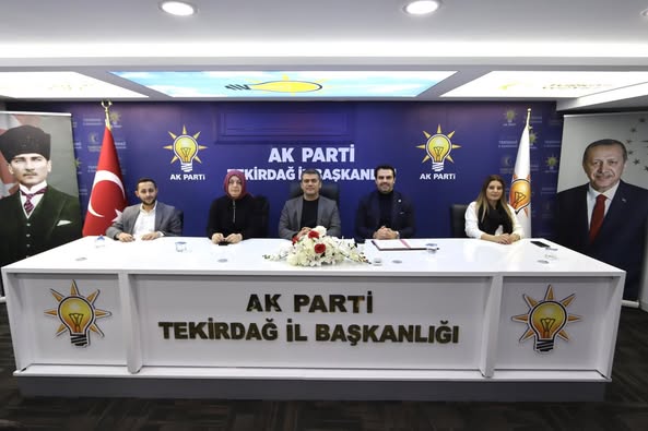 Teşkilat gündemiyle istişarelerde bulundular.