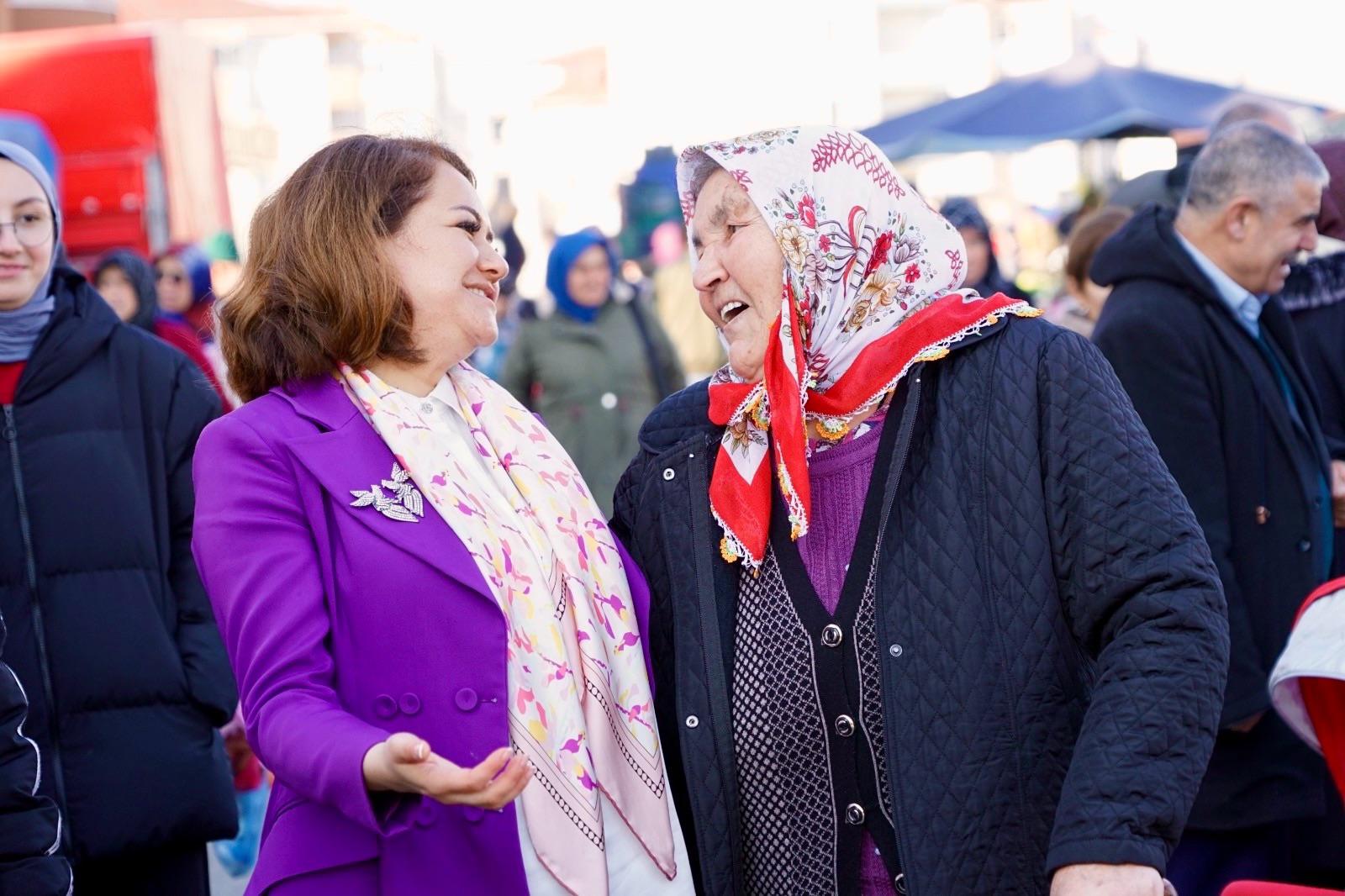 ERGENE CUMHURİYET MAHALLESİ’NDE HALK PAZARI KURULDU