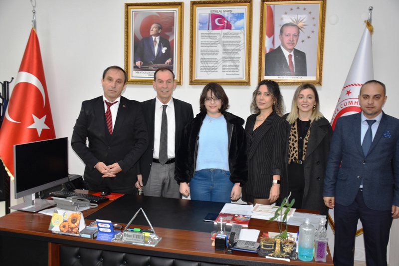 Dereceye Giren Öğrenciye ödülü Ticaret İl Müdürlüğünde Verildi