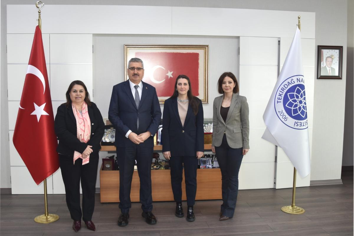 İREM BAYRAKTAR AKSAKAL’DAN ÜNİVERSİTEMİZ REKTÖRÜNE ZİYARET
