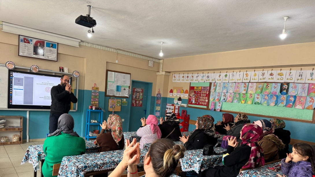 Saray Halk Eğitimi Merkezi Maarif Modeli Ebeveyn Okulu Kursunu Başlattı