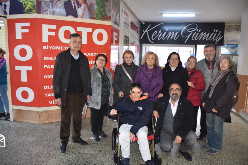 Tekirdağ’da Anlamlı Bağış: Engelli Bireye Akülü Araba Hediye Edildi
