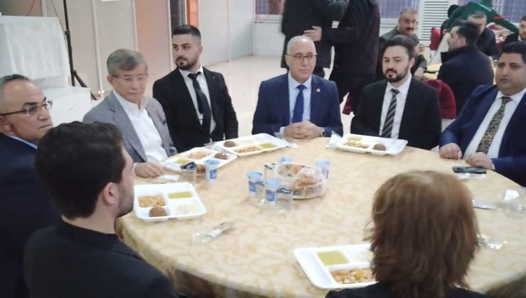 Ahmet Davutoğlu, Muratlı’da İftar Programına Katıldı
