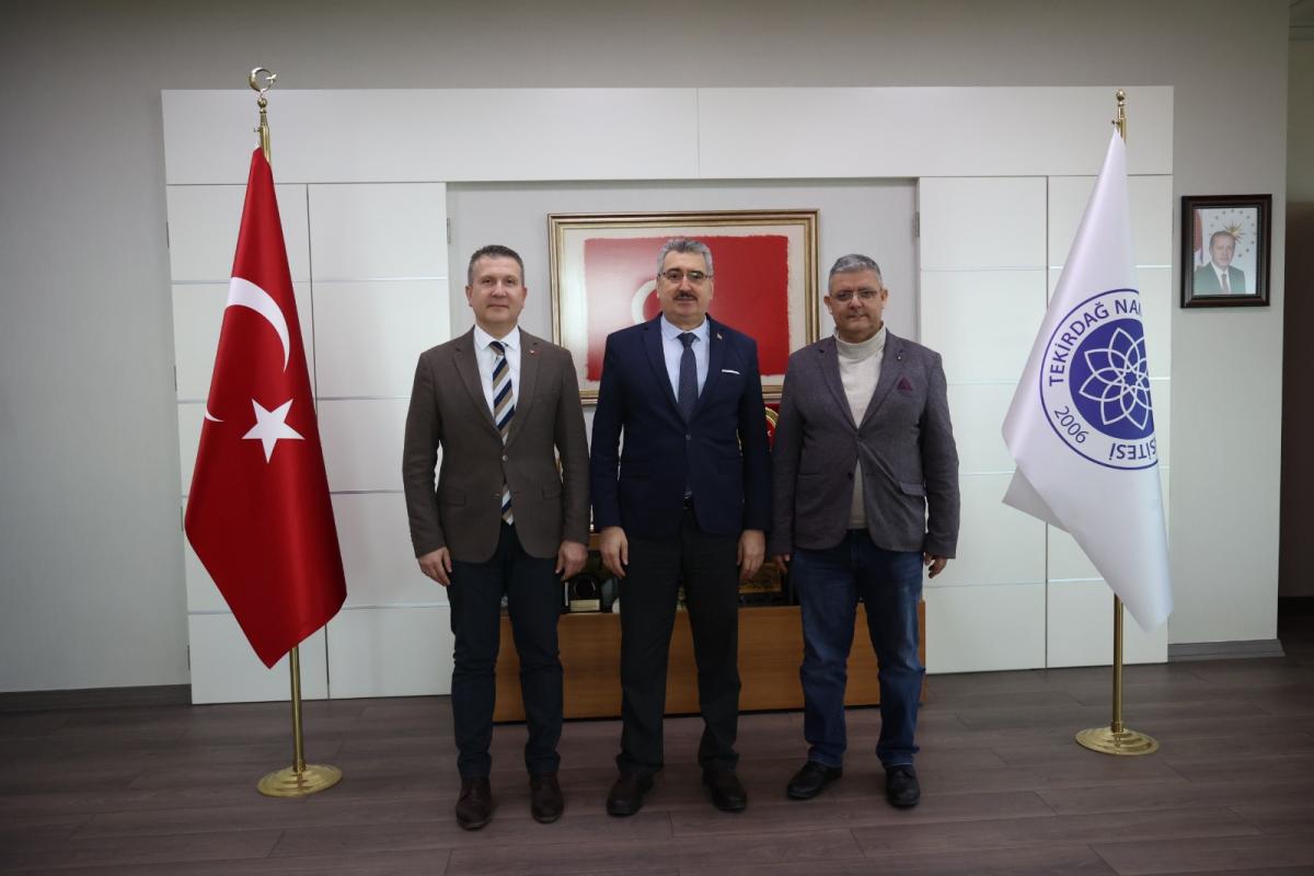 FEN EDEBİYAT FAKÜLTESİ ÖĞRETİM ÜYESİ PROF. DR. MURAT ATEŞ FEN BİLİMLERİ ENSTİTÜSÜ MÜDÜRLÜĞÜNE ATANDI