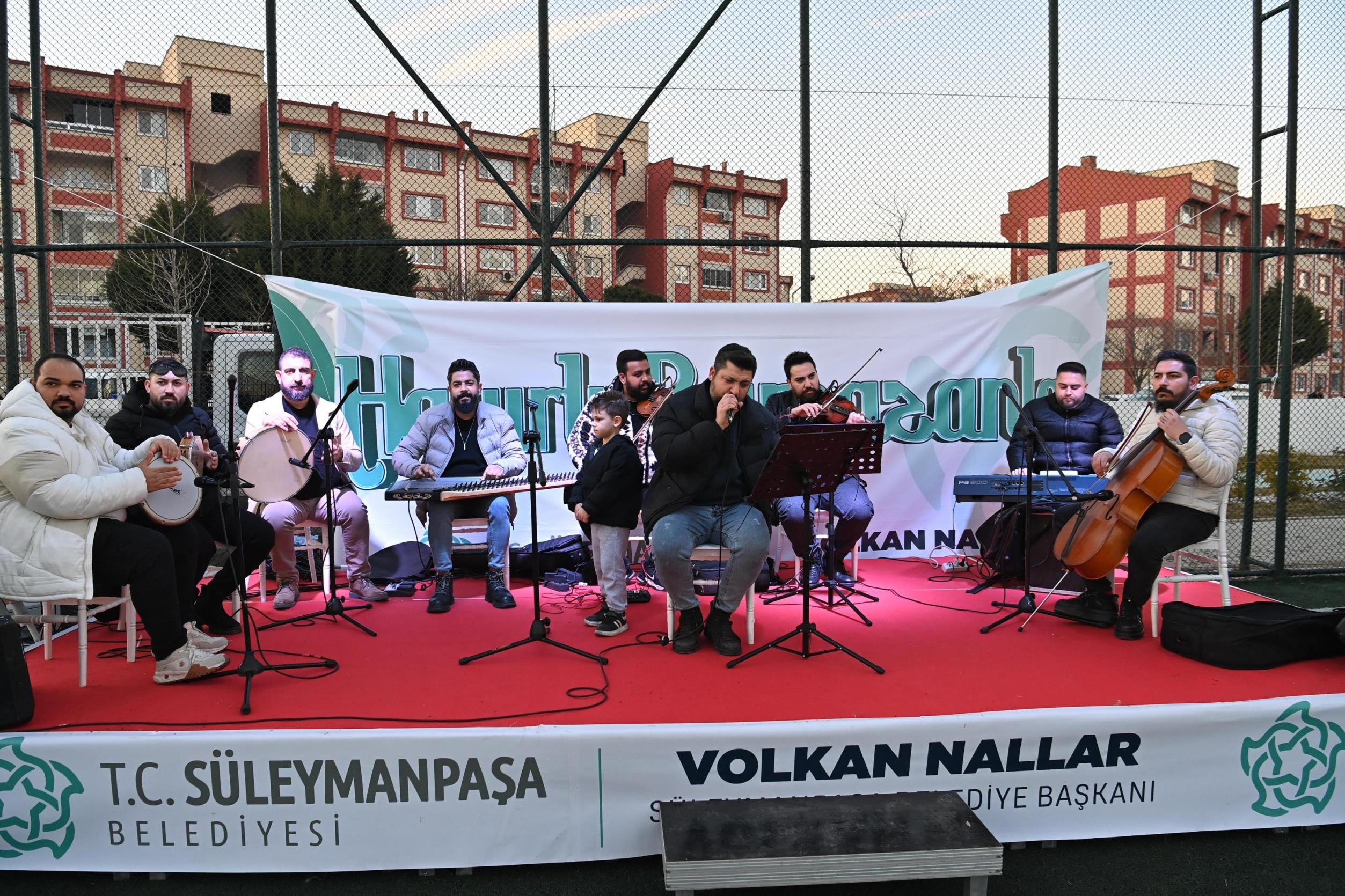 Halk Sofraları Karadeniz ve Bahçelievler Mahallelerinde Kuruldu