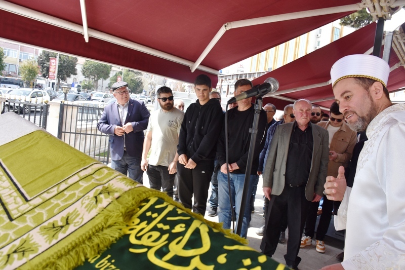 MUSTAFA KULA DEFNEDİLDİ