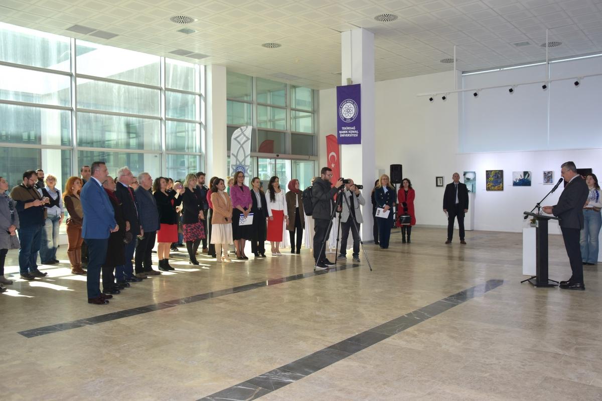 TEKİRDAĞ NKÜ’DE “8 MART DÜNYA KADINLAR GÜNÜ SANATÇI KADIN AKADEMİSYENLER SERGİSİ” AÇILDI
