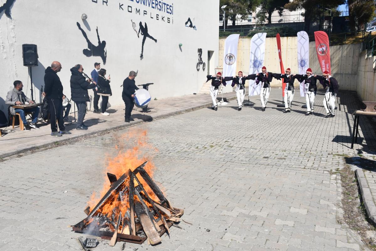 TEKİRDAĞ NKÜ’DE NEVRUZ BAHAR BAYRAMI COŞKUSU