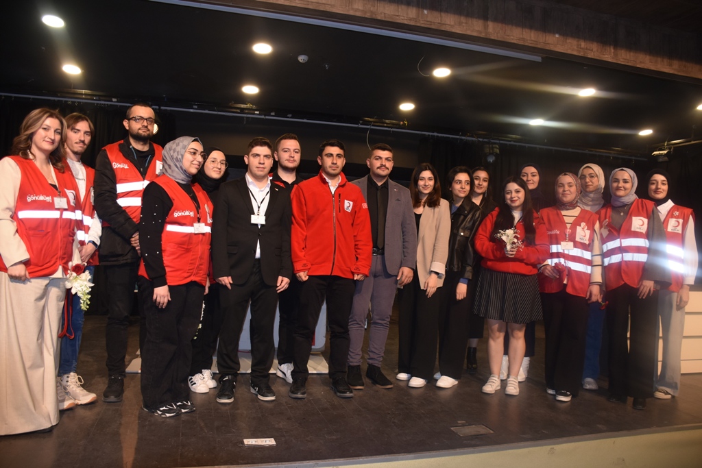 KIZILAYDA BAŞKAN MUKADDER ÜĞÜDEN