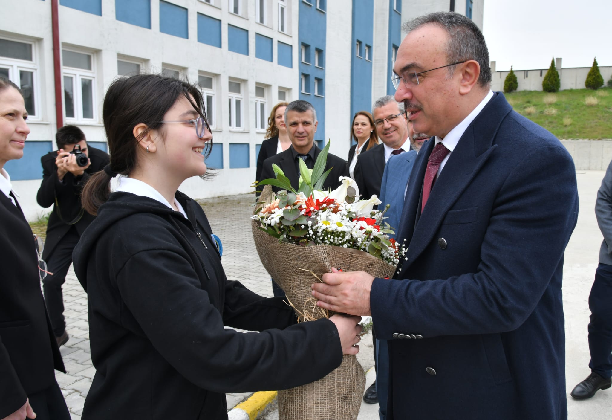 Vali Soytürk Okul İdarecileri ve Öğretmenlere “Başarı Belgesi” Takdim Etti