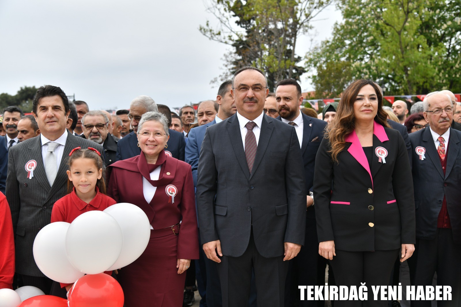 23 Nisan Ulusal Egemenlik ve Çocuk Bayramı Çelenk Sunma Töreni İle Başladı