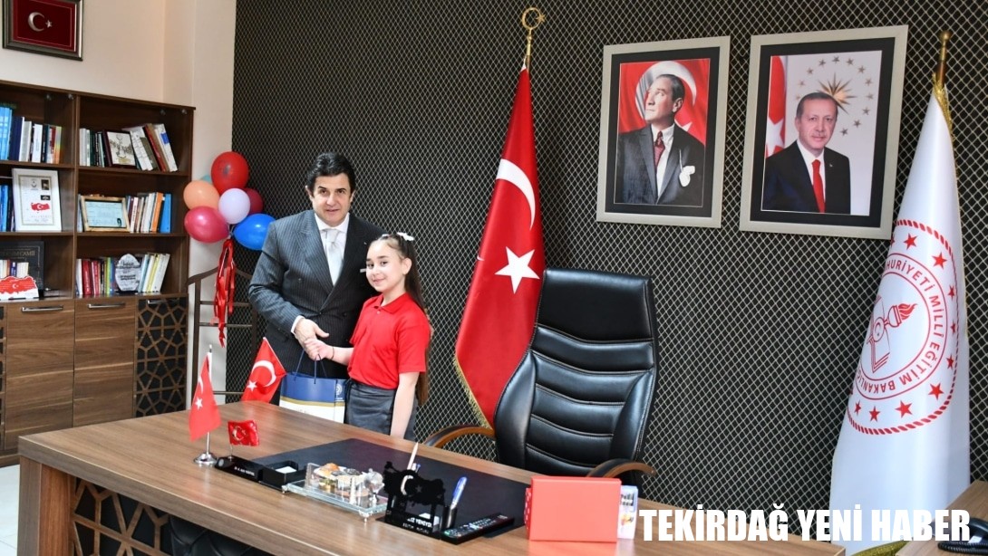 23 Nisan Ulusal Egemenlik ve Çocuk Bayramı’nda Yaren Sayman Temsili İl Milli Eğitim Müdürü Oldu