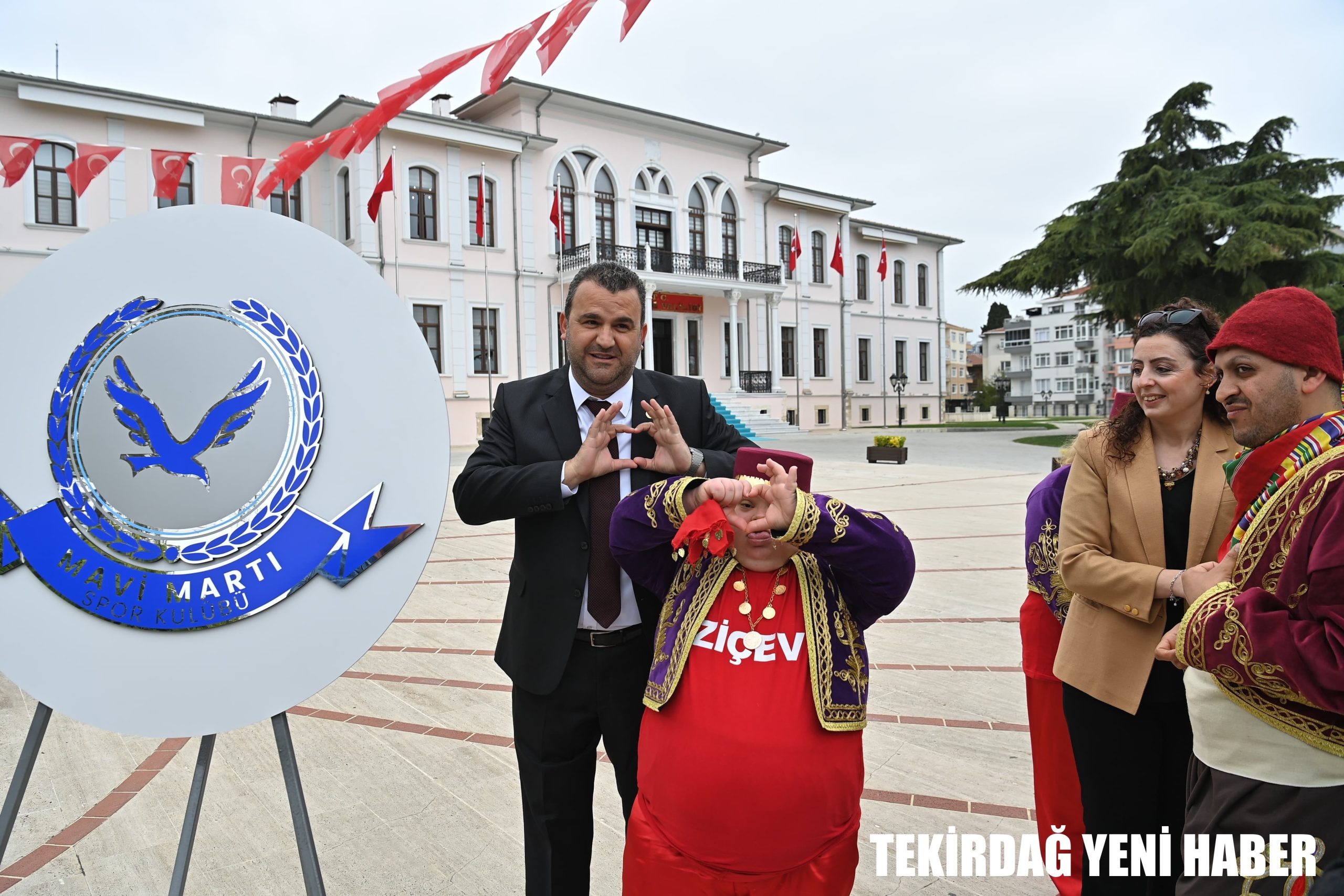 Başkan Nallar Otizm Farkındalık Ayı Törenine Katıldı