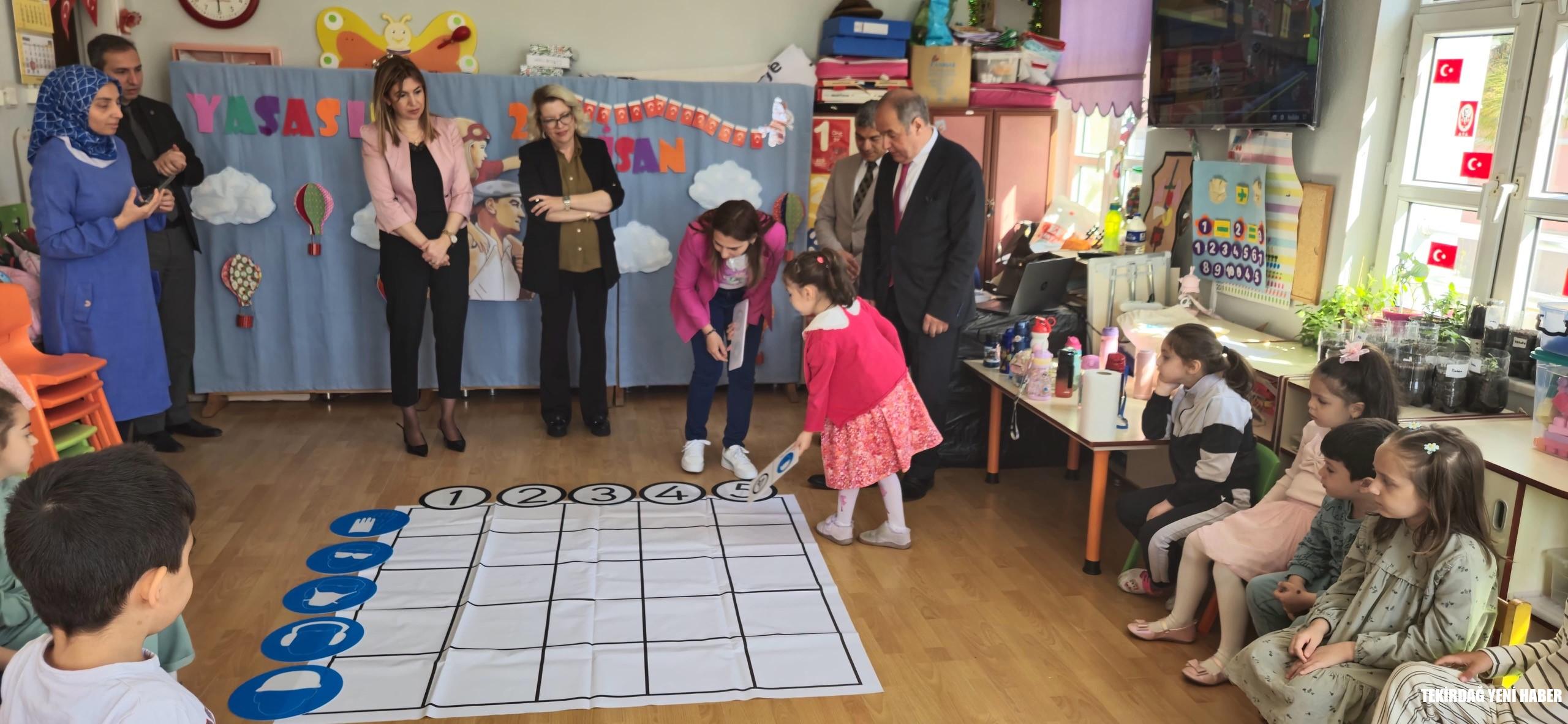 “SAĞLIK VE GÜVENLİK OYUN KUTUSU” MİNİKLERLE BULUŞTU