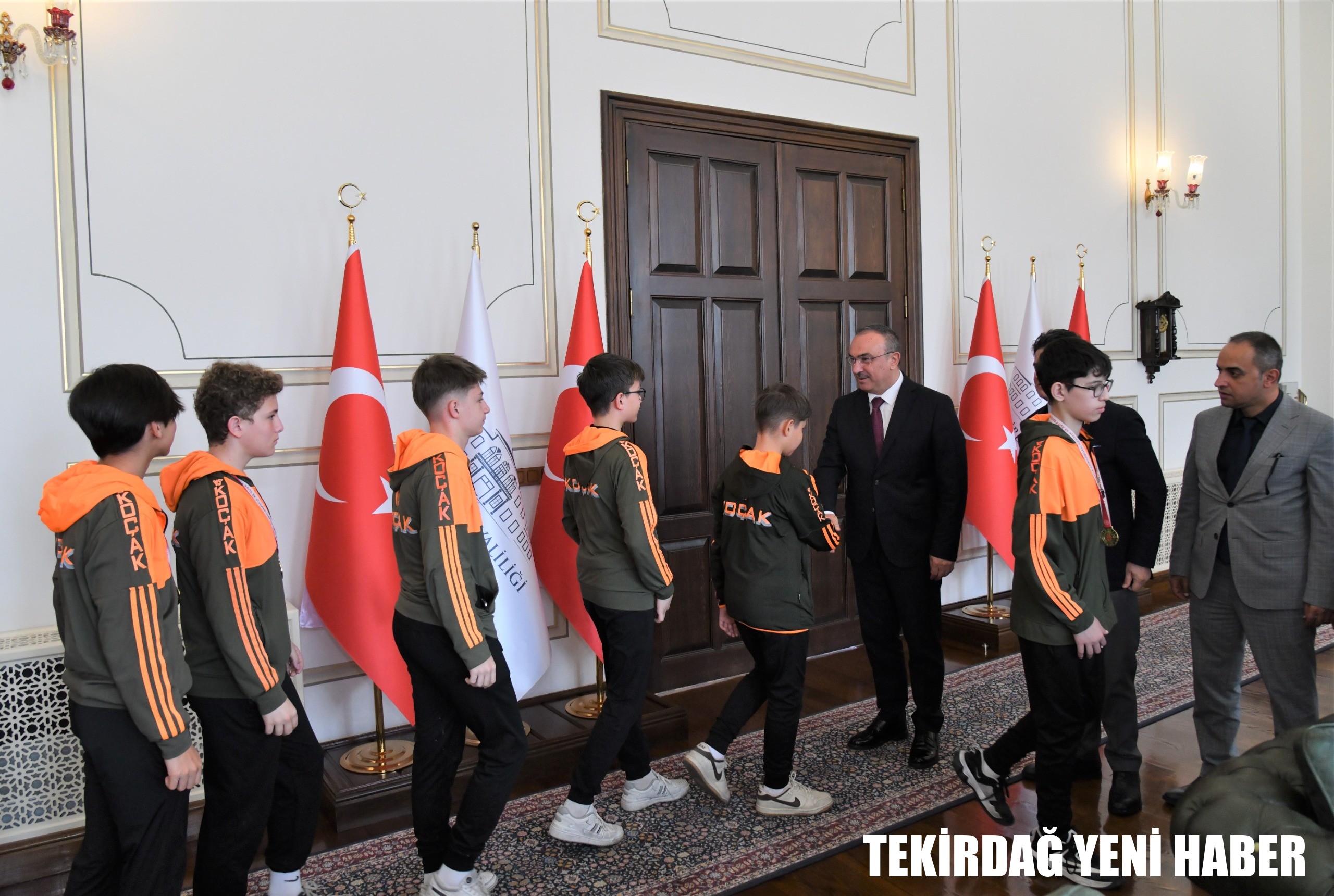 Vali Soytürk Başarılı Sporcuları Makamında Kabul Etti