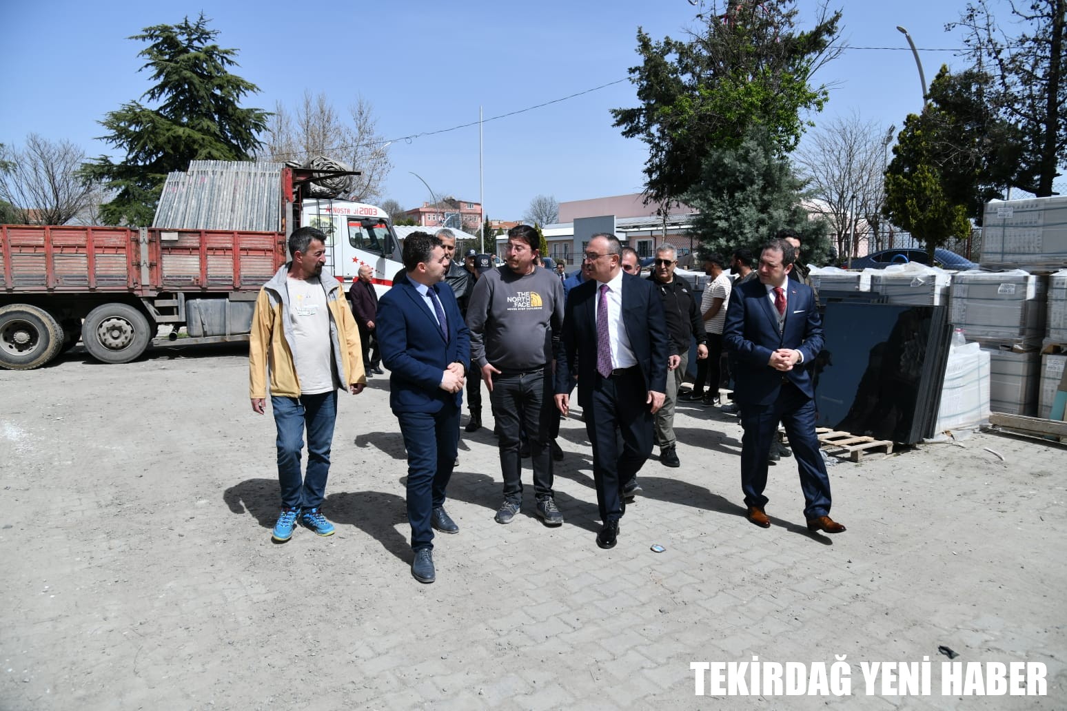 Vali Soytürk Hayrabolu İlçemizde Yaptırılan Meslek Yüksekokulu’nda İncelemelerde Bulundu