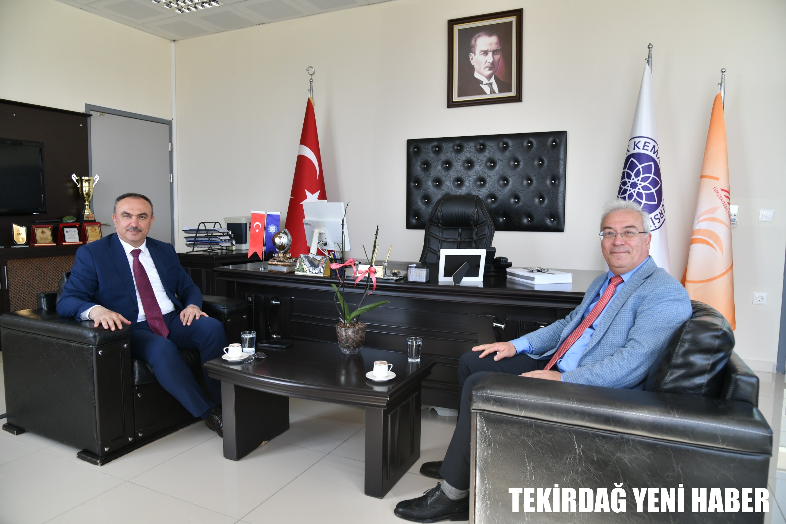 Vali Soytürk Tıp Fakültesi Dekanı Gültekin’i Ziyaret Etti