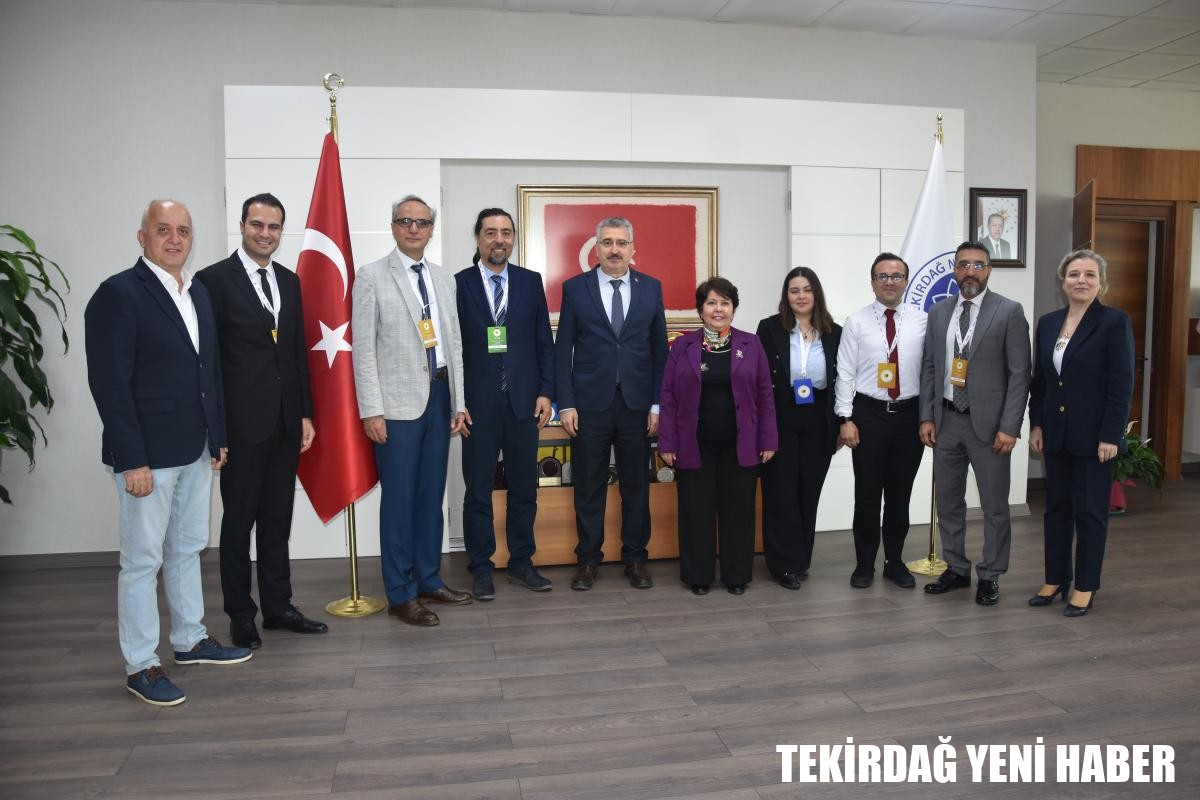 ZİRAAT FAKÜLTELERİ EĞİTİM PROGRAMLARI DEĞERLENDİRME VE AKREDİTASYON DERNEĞİNDEN (ZİDEK) REKTÖRÜMÜZE NEZAKET ZİYARETİ