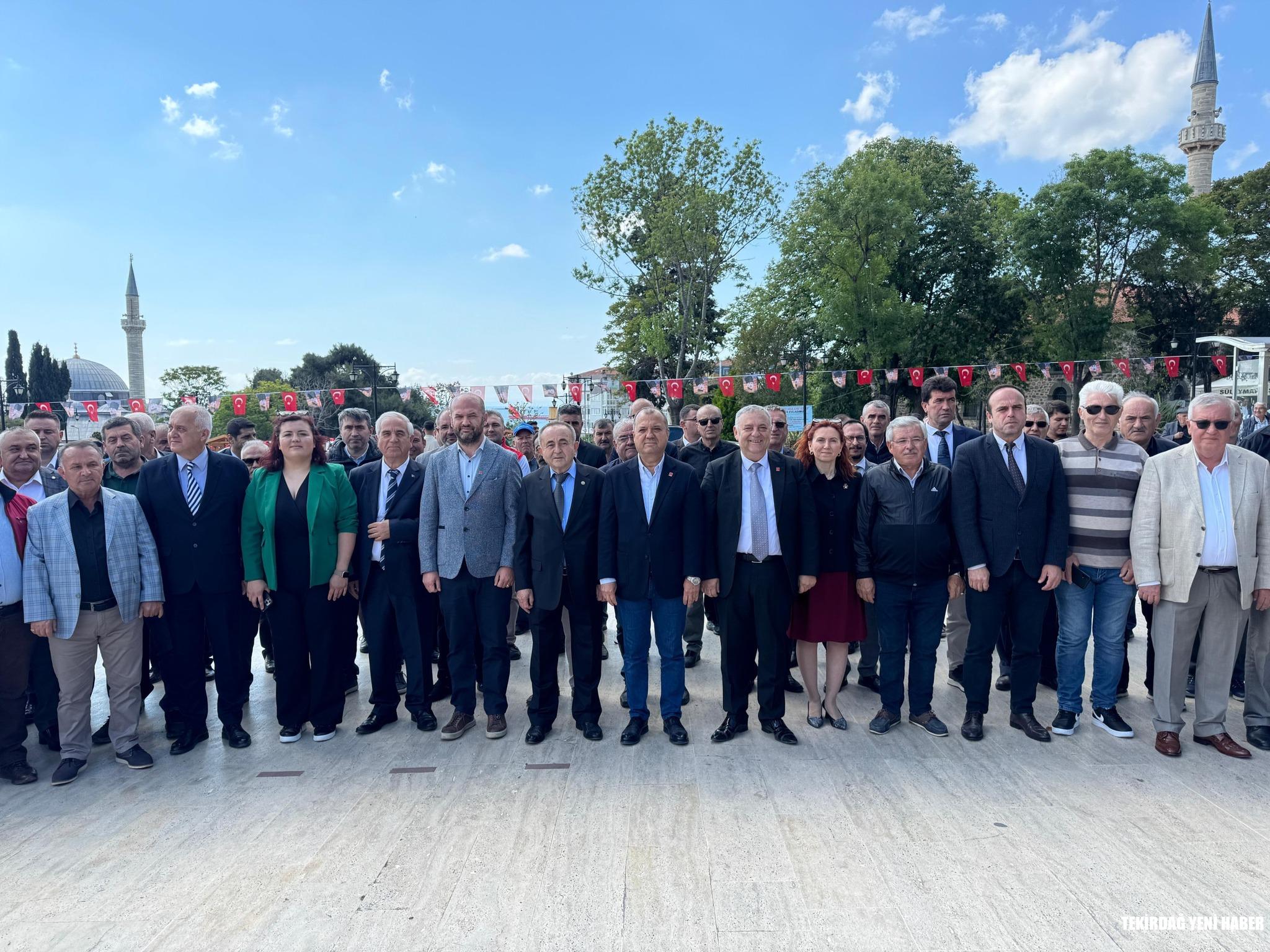 14 Mayıs Dünya Çiftçiler Günü nedeniyle Valilik binası önünde tören düzenlendi