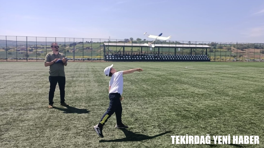 Ata Planör Model Uçak ve Lastik Motorlu Bambino Tipi Model Uçak Yarışmaları Yapıldı