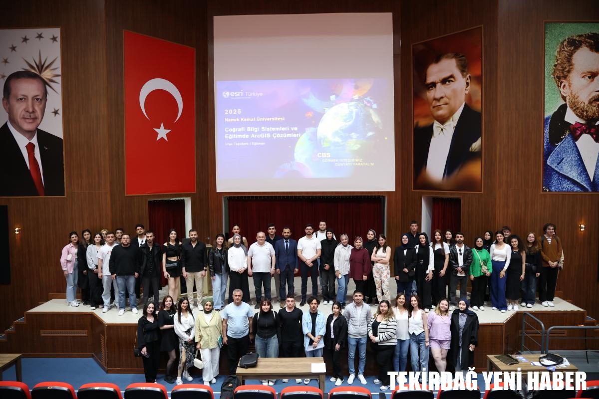 ‘COĞRAFİ BİLGİ SİSTEMLERİ VE EĞİTİMDE ARCGIS ÇÖZÜMLERİ’ İSİMLİ KONFERANS DÜZENLENDİ