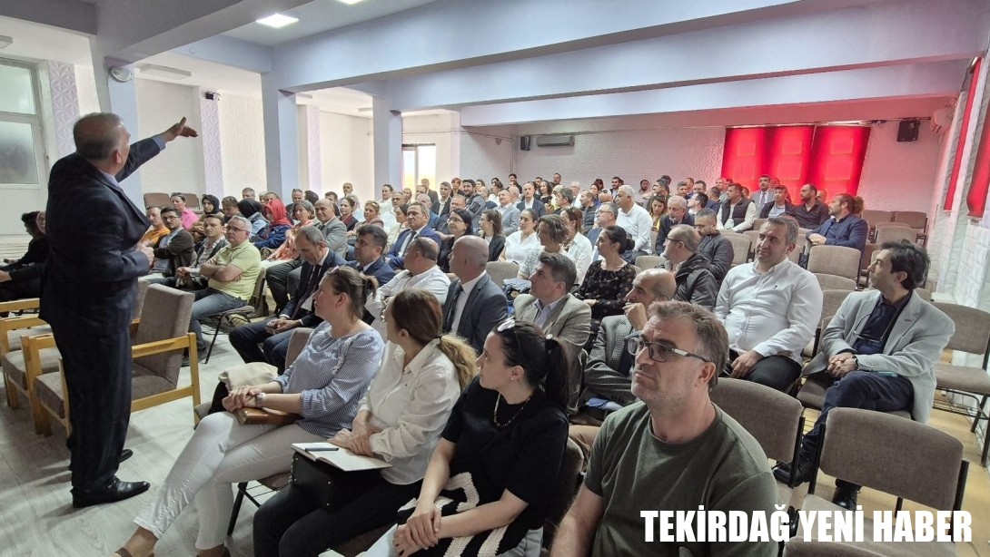 Ek Ders Ücret Modülü İle İlgili Bilgilendirme Toplantısı Şube Müdürümüz Sn. Necati KOÇ başkanlığında Kazandereli Memiş Pehlivan Ortaokulu Müdür Yardımcısı Ali KAY’ın Sunumu İle gerçekleştirildi