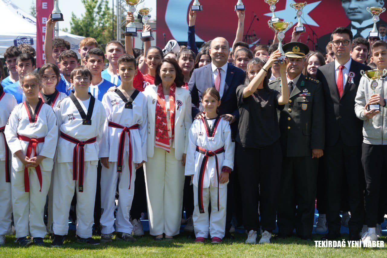 ERGENE’DE 19 MAYIS COŞKUYLA KUTLANDI