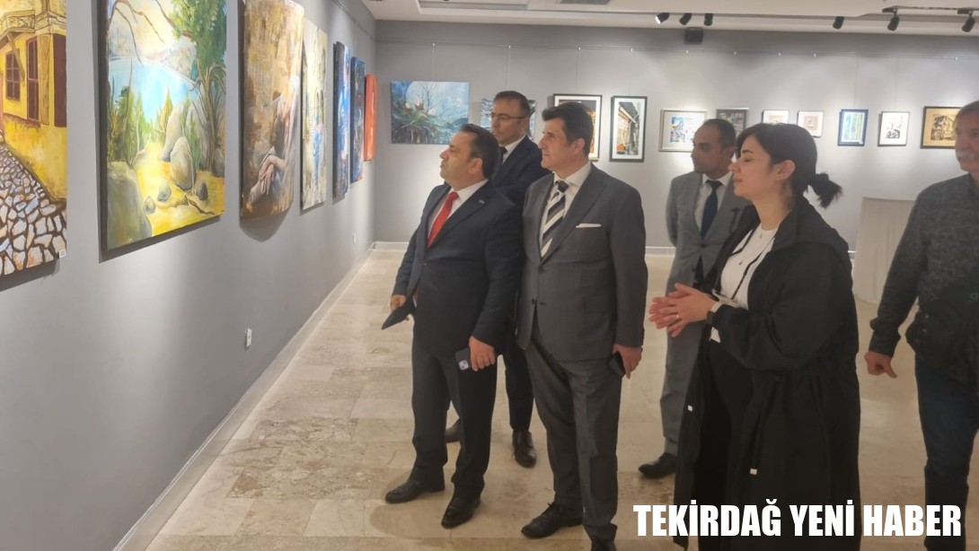 İl Millî Eğitim Müdürü Dr. Abdülaziz Yeniyol Resim Sergisini Gezdi