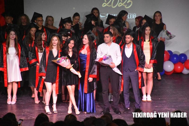 ÖZEL SINAV ANADOLU LİSESİ MEZUNİYET TÖRENİ YAPILDI