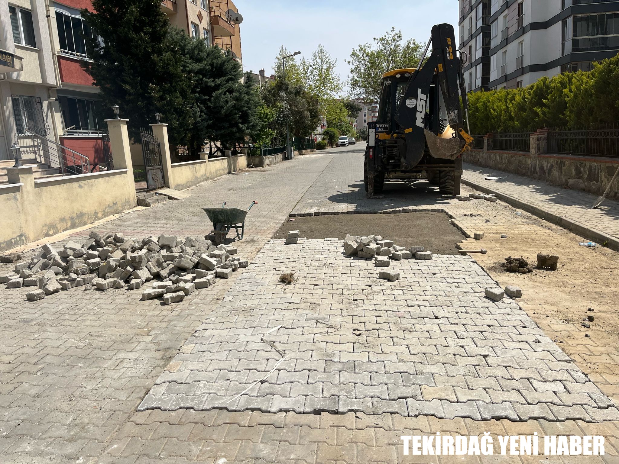 Süleymanpaşa Belediyesi Yol Çalışmalarına Aralıksız Devam Ediyor