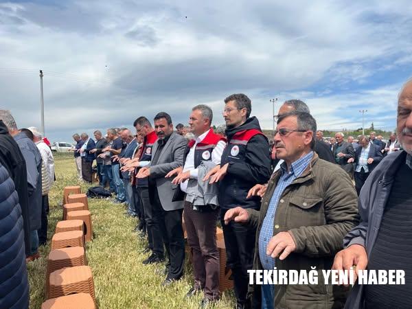 Tekirdağ/Süleymanpaşa ilçemize bağlı Köseilyas Mahallesinde yağmur duası yapıldı.