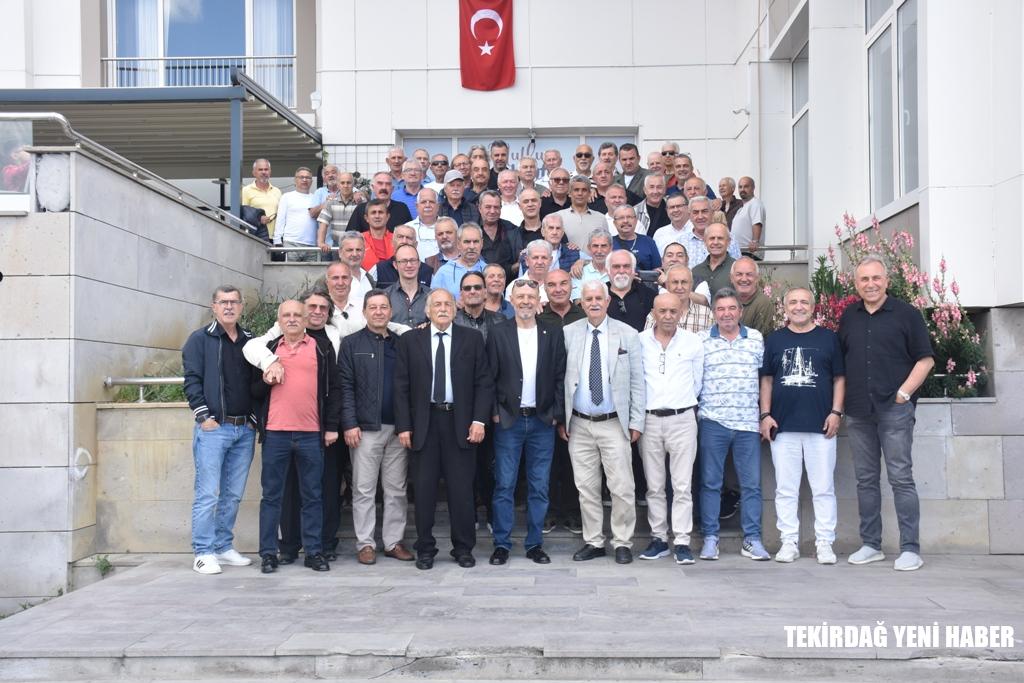 TEKİRDAĞSPORLU ESKİ FUTBOLCULAR KAHVALTIDA BULUŞTU