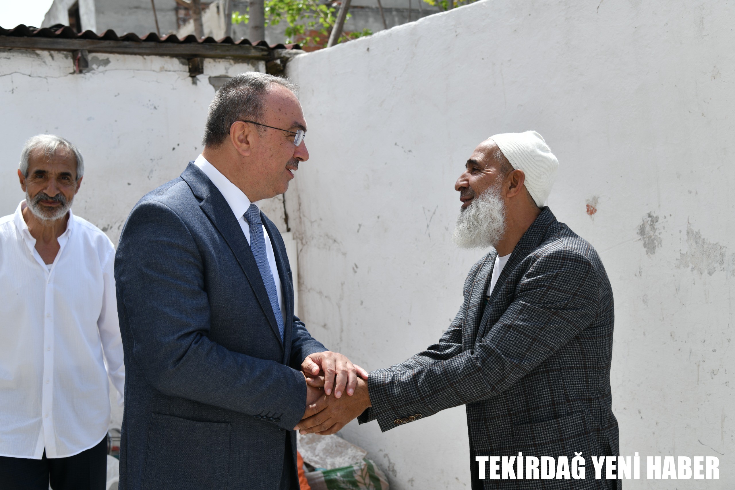 Vali Soytürk Solak Ailesini Ziyaret Etti