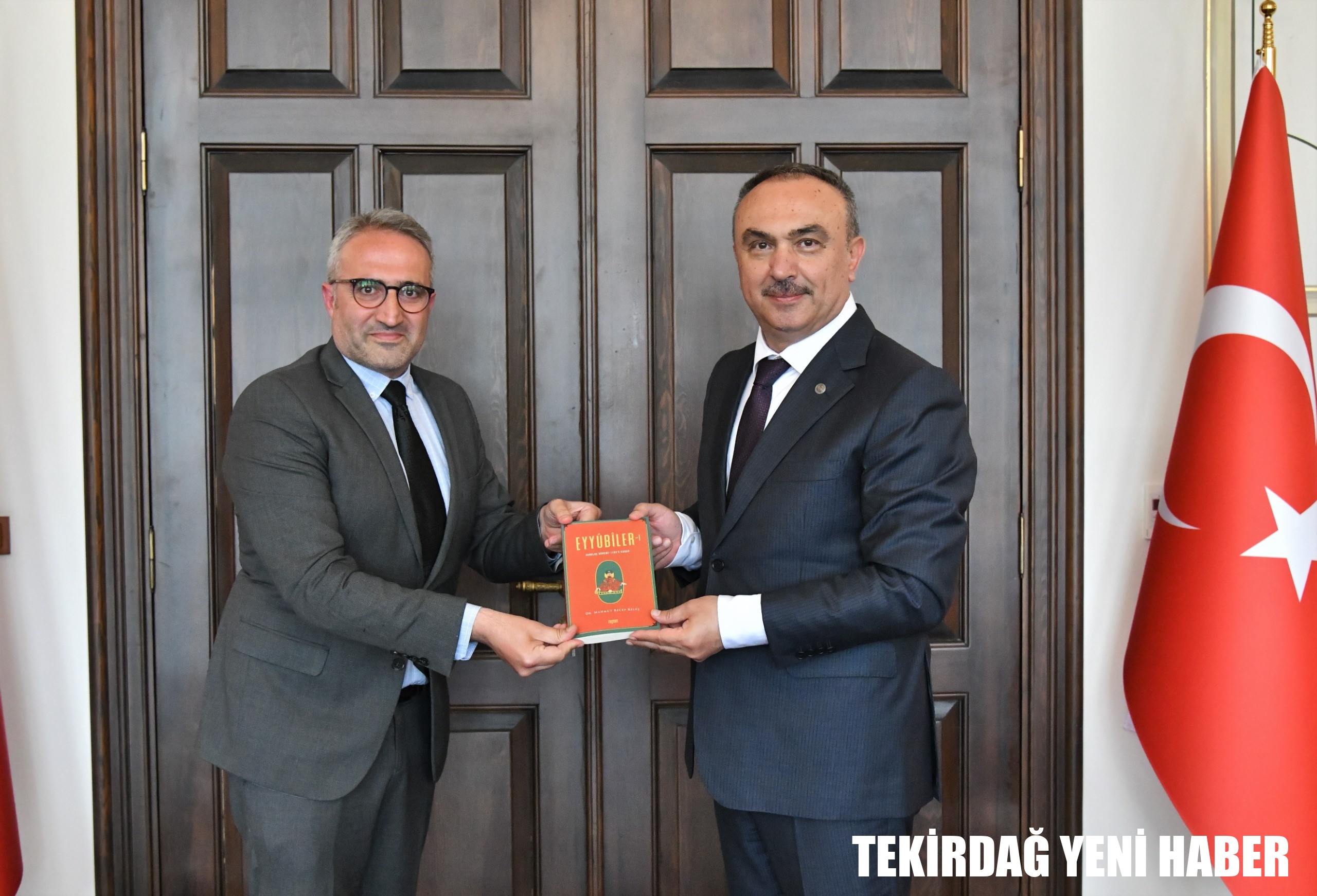 Vali Soytürk Tekirdağ Namık Kemal Üniversitesi Tarih Topluluğu Üyelerini Kabul Etti