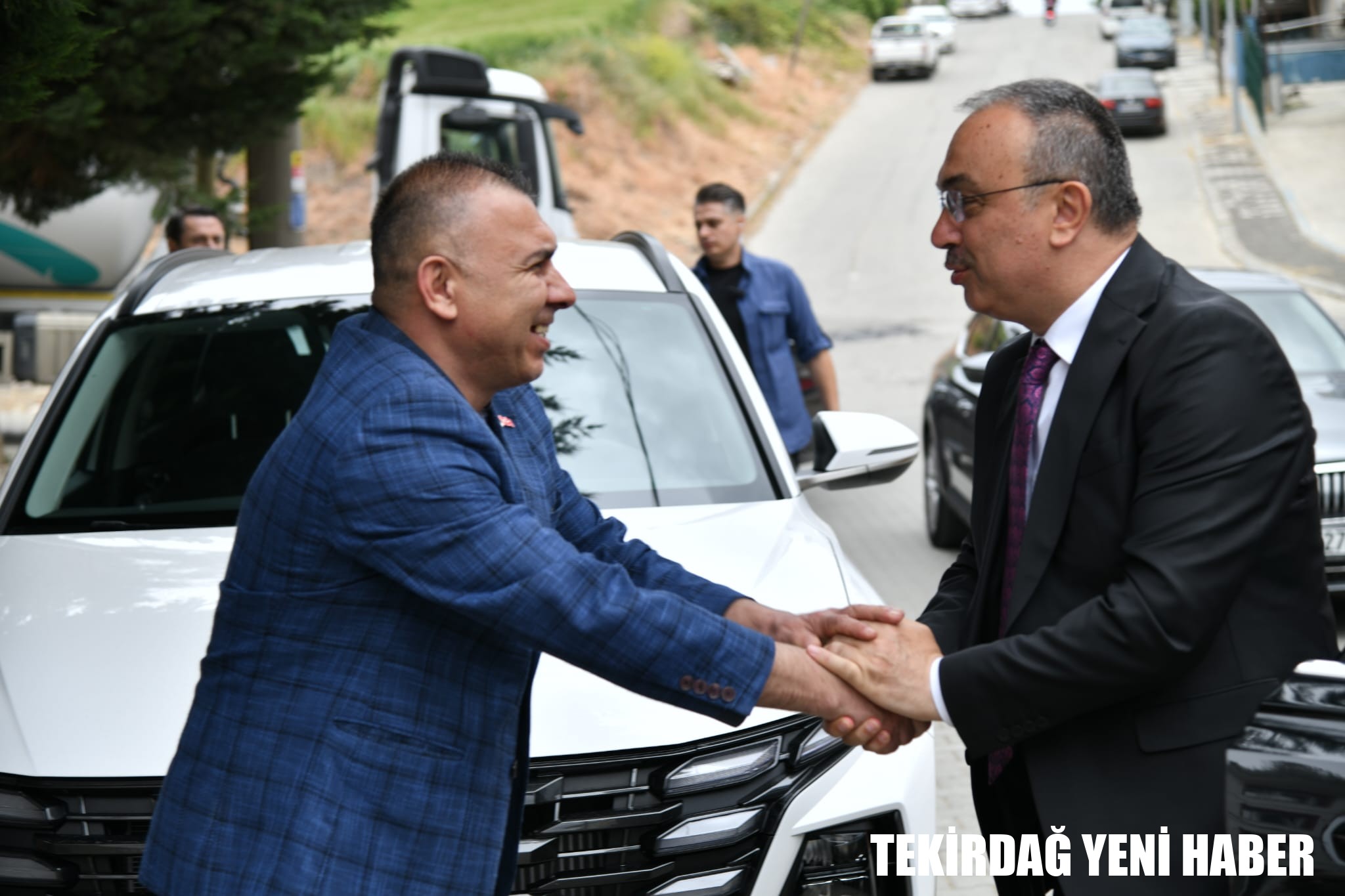 Vali Soytürk ve Eşi Nurdan Soytürk Anneler Günü Münasebetiyle Şehit Annesini Ziyaret Etti