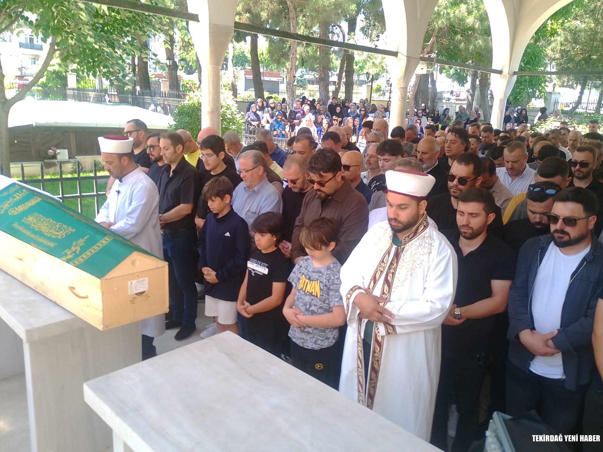 Cem İncebey Defnedildi