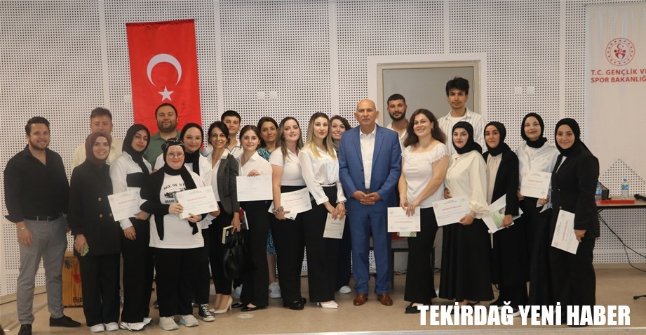 ÖĞRENCİLERİMİZLE HAYATIN TEMPOSUNDA KÜÇÜK BİR MOLA VEREREK “GENÇLİK KONSERİNDE” BULUŞTUK!