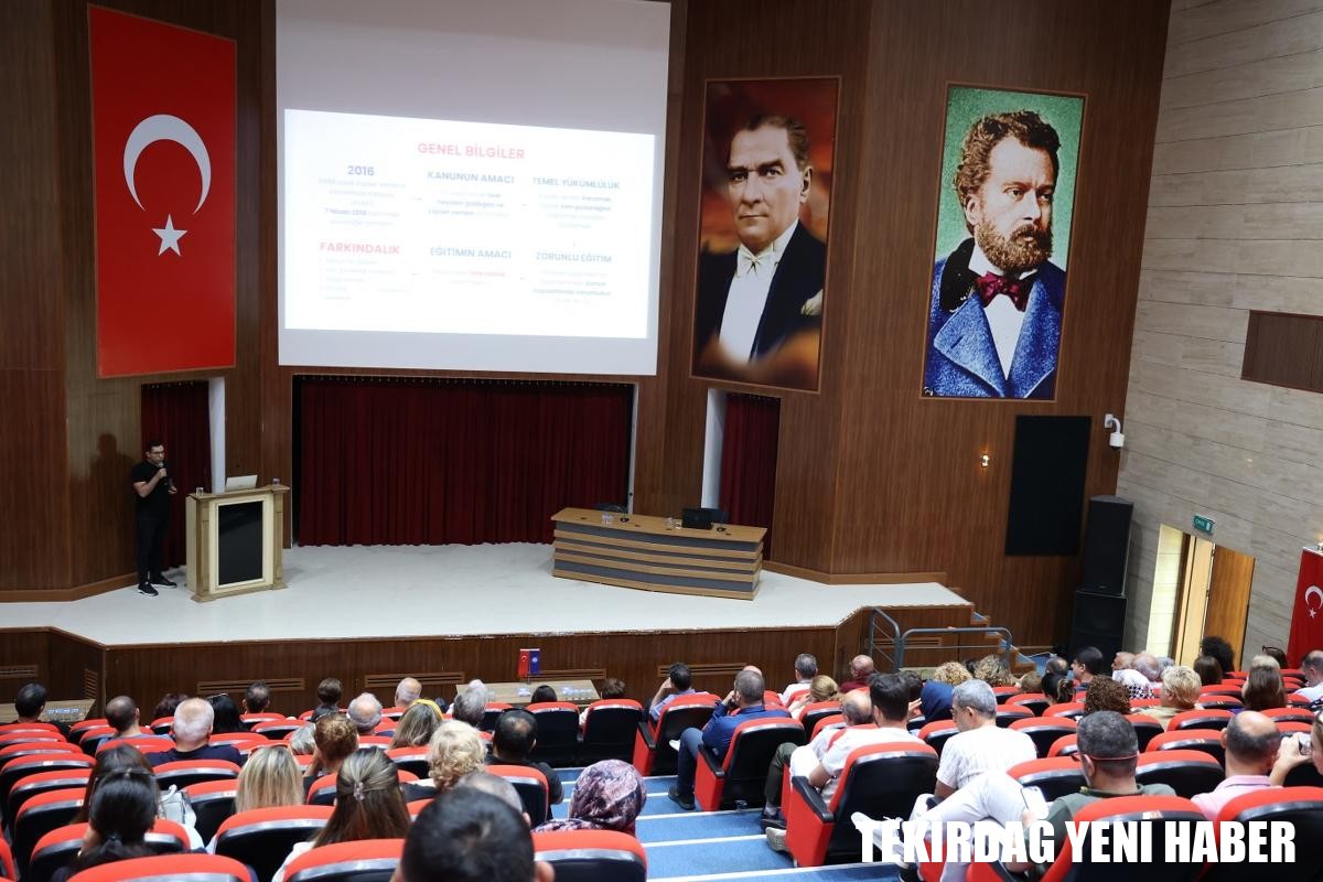 TEKİRDAĞ NAMIK KEMAL ÜNİVERSİTESİ, BİLGİ GÜVENLİĞİ VE KİŞİSEL VERİLERİN KORUNMASINA YÖNELİK FARKINDALIK EĞİTİMLERİ GERÇEKLEŞTİRDİ