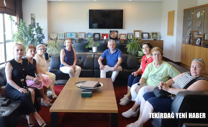 29 Ekim Kadınları Derneği’nden TSO Başkanı Cengiz Günay’a Ziyaret
