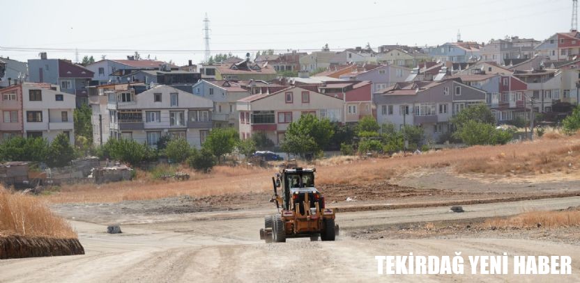 Başkan Sarıkurt, Zafer Mahallesi´ndeki Yol Çalışmalarını Yerinde İnceledi