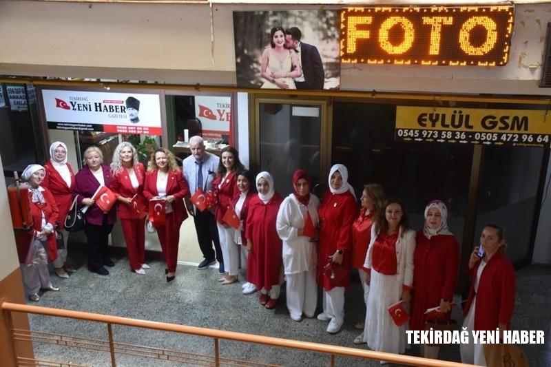 AK Parti Kadın Kollarından 30 Ağustos Zafer Bayramı Ziyareti