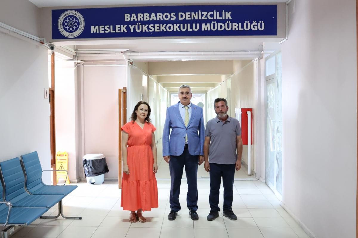 REKTÖR PROF. DR. MÜMİN ŞAHİN, BARBAROS DENİZCİLİK MESLEK YÜKSEKOKULU’NU ZİYARET ETTİ