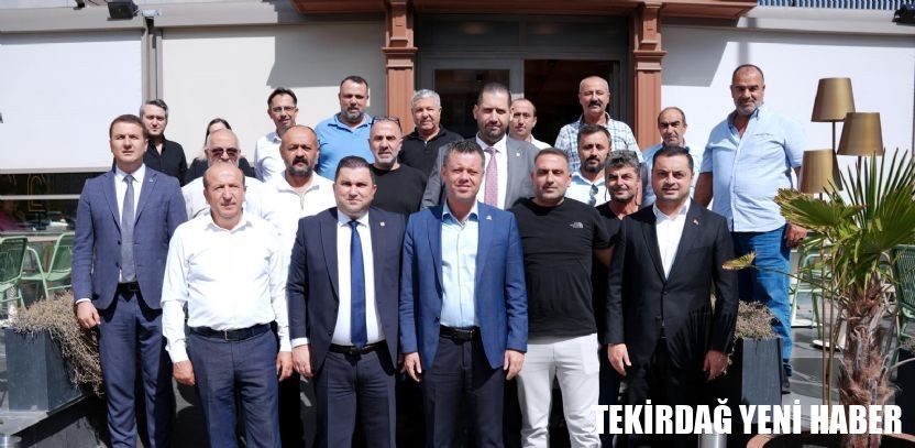 Başkan Sarıkurt, M Plakalı Şoför Esnafıyla Bir Araya Geldi