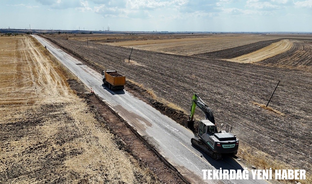 BÜYÜKŞEHİR YOLLARI YENİLİYOR, ULAŞIM KONFORU ARTIRIYOR