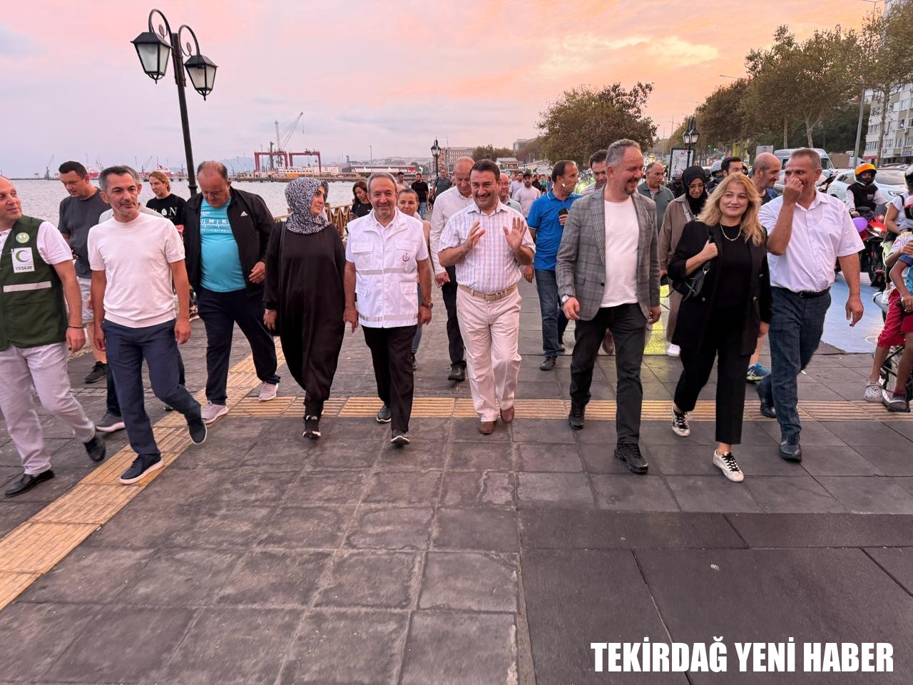 Halk Sağlığı Haftası Münasebetiyle Yürüyüş Düzenlendi