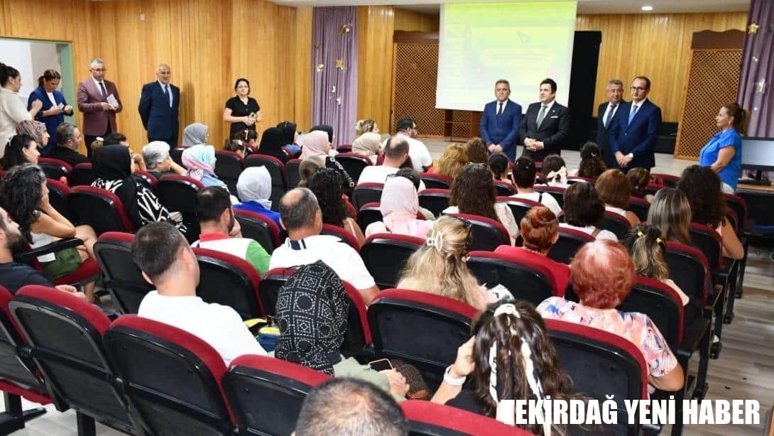 İl Millî Eğitim Müdürü Dr. Aziz Yeniyol’dan Okula Uyum Haftası Ziyareti