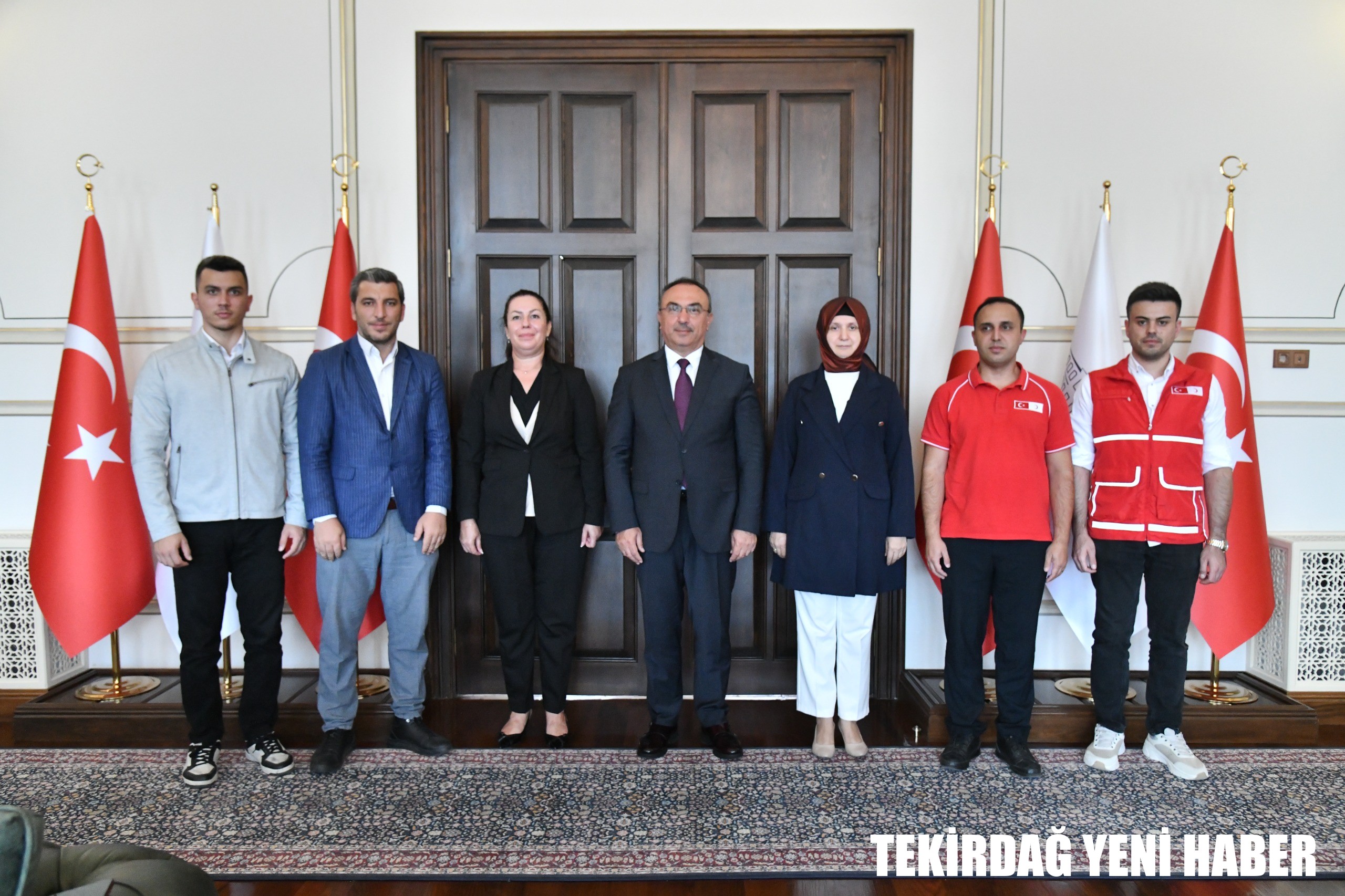 Kızılay Tekirdağ Şube Başkanı Üğüden Vali Soytürk’ü Ziyaret Etti