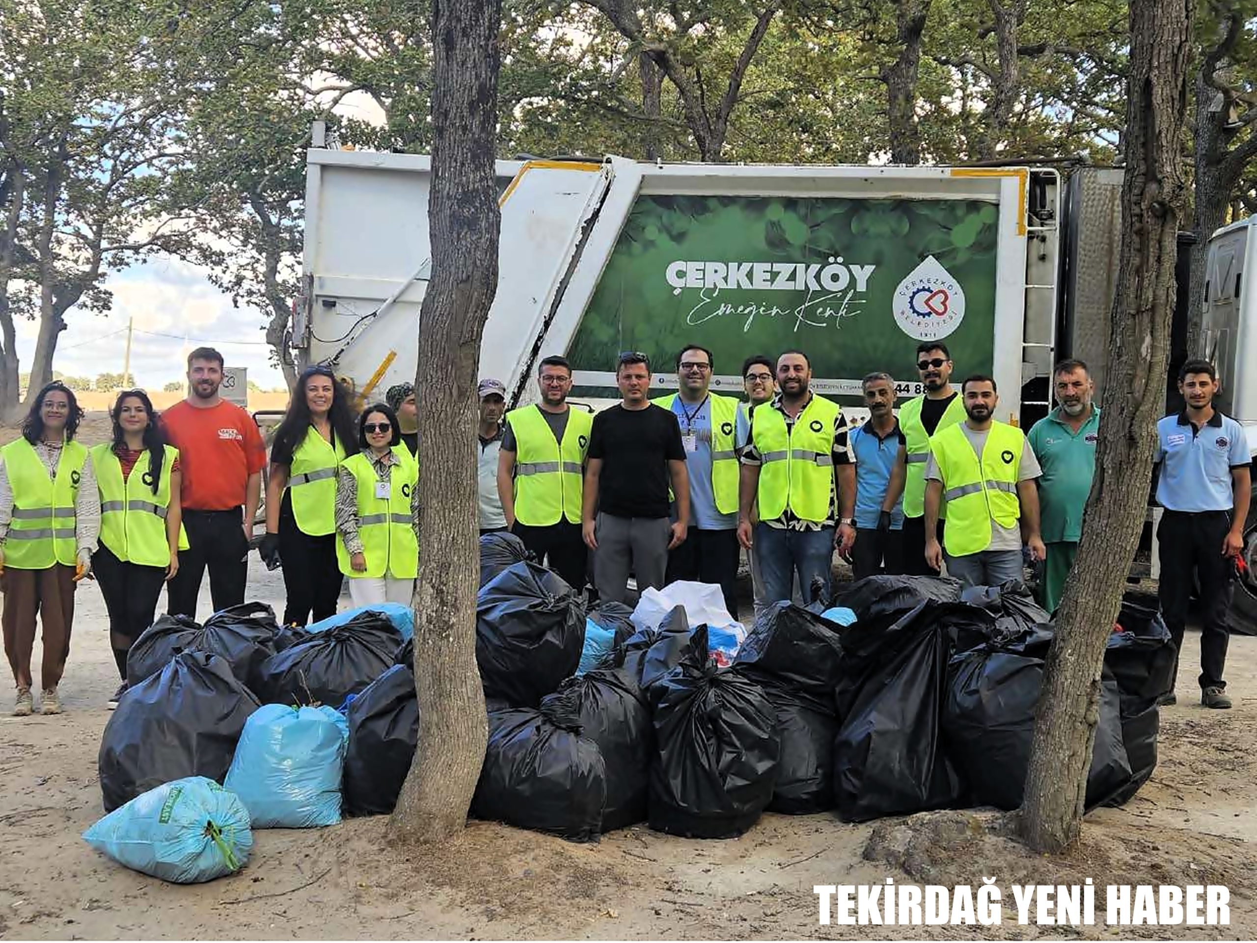 KOCAMEŞE’DE ÇEVRE TEMİZLİĞİ YAPILDI