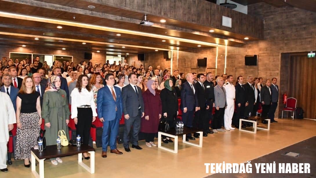 Tekirdağ Eğitim Akademisi Kapsamında “Aile Kurumunun Mevcut Durumu, Ailenin Önemi ve Geleceği” Konulu Program Düzenlendi